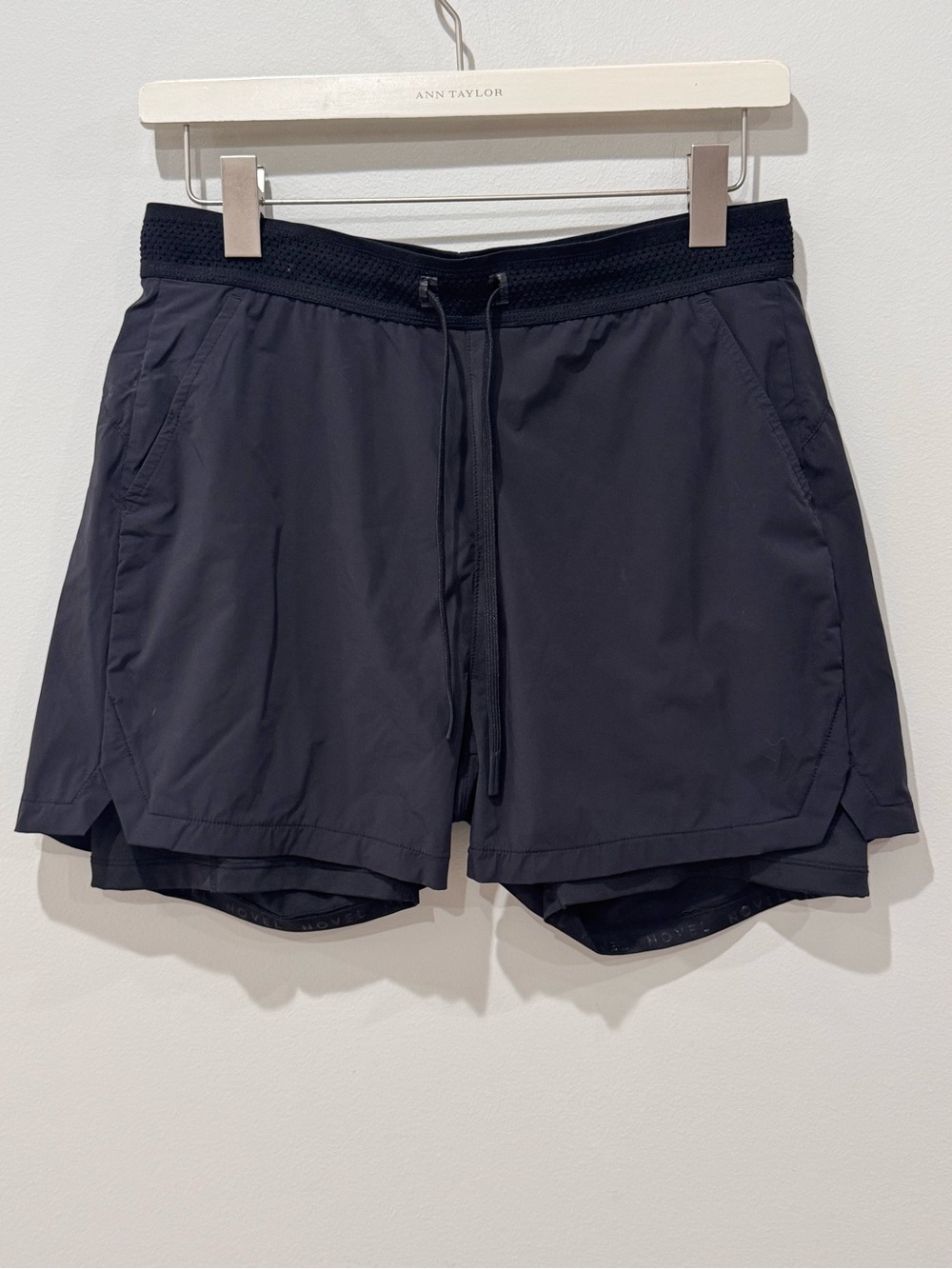 Novel Size Medium Athletic Shorts Double Lined Black